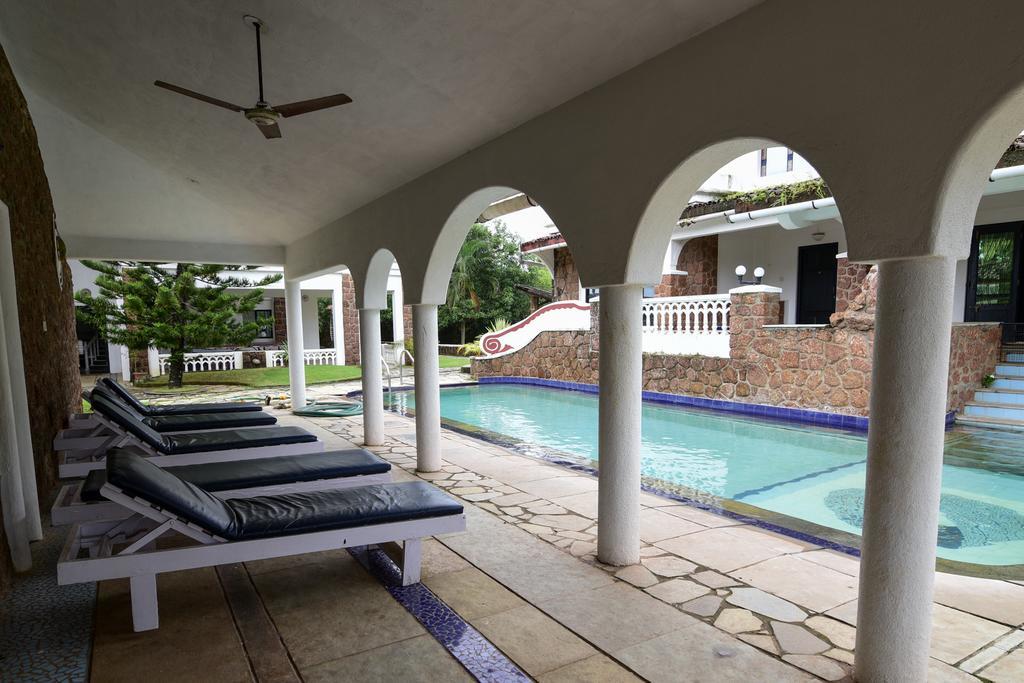 Tripthrill Rustic Contemporary 5Bhk Villa With Pool Varca Exterior photo